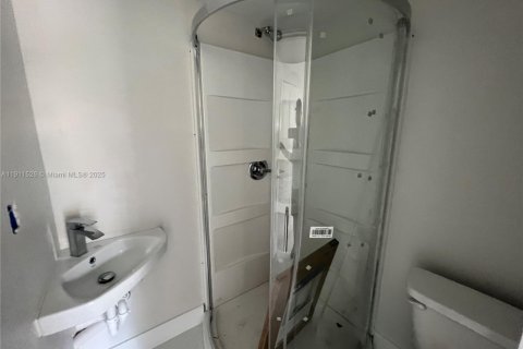 Immobilier commercial à louer à Hialeah, Floride: 13.94 m2 № 1968213 - photo 4