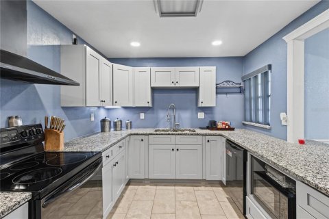 Villa ou maison à vendre à Sebring, Floride: 3 chambres, 181.81 m2 № 2413859 - photo 2