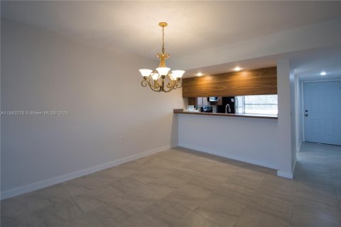 Condo in Davie, Florida, 2 bedrooms  № 1836326 - photo 3