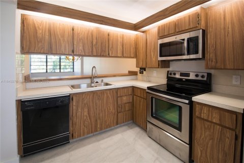 Condo in Davie, Florida, 2 bedrooms  № 1836326 - photo 8