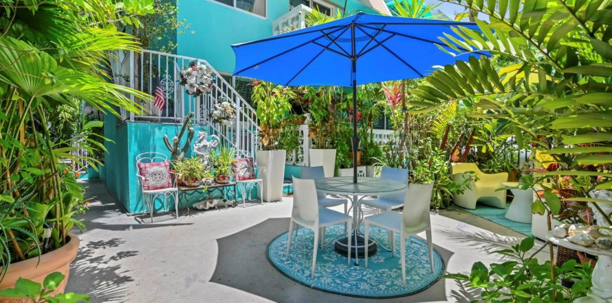 Condominio en Miami Beach, Florida, 1 dormitorio № 2084327