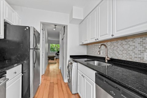 Condominio en venta en Miami Beach, Florida, 1 dormitorio, 39.58 m2 № 2084327 - foto 11