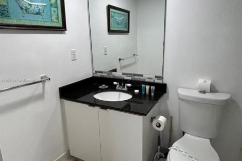 Copropriété à vendre à Hollywood, Floride: 1 chambre, 81.2 m2 № 1940369 - photo 8