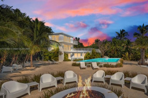 Casa en venta en Key Largo, Florida, 4 dormitorios, 189.89 m2 № 1868660 - foto 2