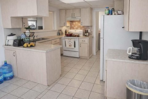 Casa en venta en Port St. Lucie, Florida, 2 dormitorios, 118.36 m2 № 2182677 - foto 4