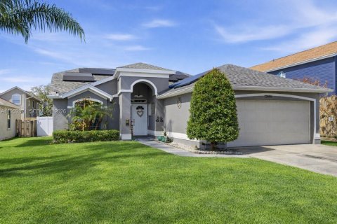 House in Orlando, Florida 3 bedrooms, 128.48 sq.m. № 2080687