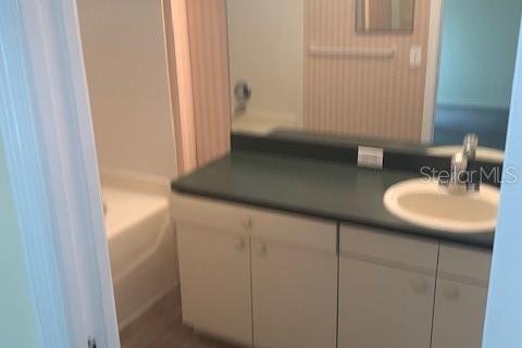 Casa en alquiler en Valrico, Florida, 3 dormitorios, 119.19 m2 № 1906847 - foto 8