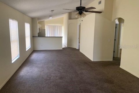 Casa en alquiler en Valrico, Florida, 3 dormitorios, 119.19 m2 № 1906847 - foto 2