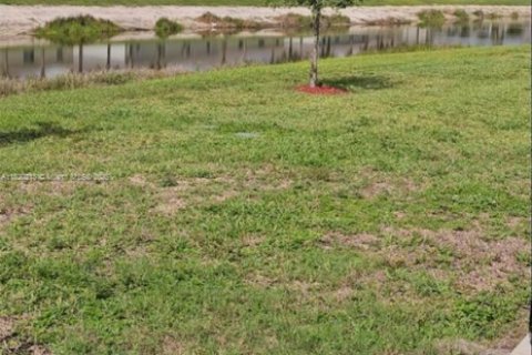 Купить виллу или дом в Лихай-Эйкерс, Флорида 3 спальни, № 1964078 - фото 12