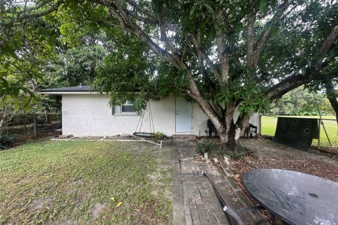 Villa ou maison à louer à Miami, Floride: 1 chambre, 83.61 m2 № 1976278 - photo 3