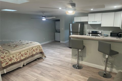 Villa ou maison à louer à Miami, Floride: 1 chambre, 83.61 m2 № 1976278 - photo 9