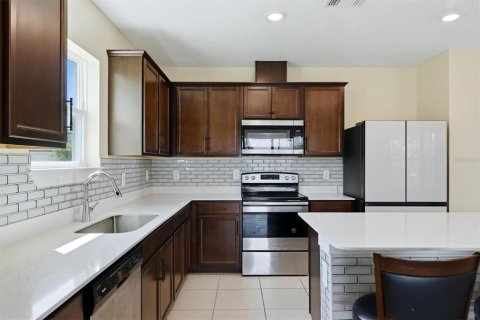 House in Parrish, Florida 4 bedrooms, 204.85 sq.m. № 2239672 - photo 17