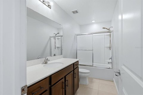 House in Parrish, Florida 4 bedrooms, 204.85 sq.m. № 2239672 - photo 28