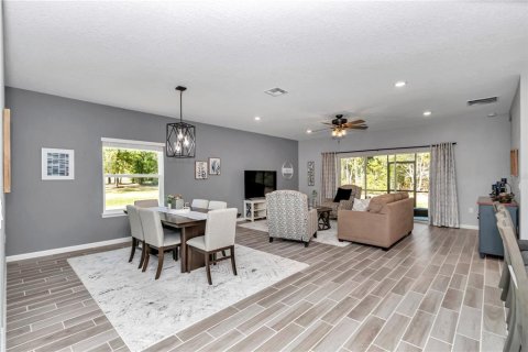 House in Ocala, Florida 4 bedrooms, 189.43 sq.m. № 1910048 - photo 7