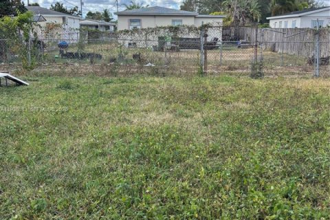 Casa en venta en Homestead, Florida, 4 dormitorios, 144.65 m2 № 2000411 - foto 3