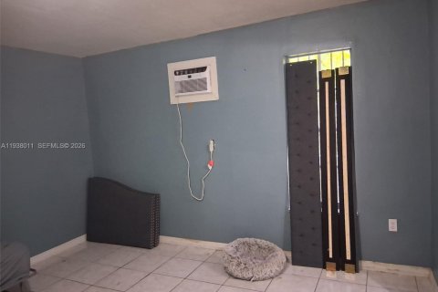 Casa en venta en Homestead, Florida, 4 dormitorios, 144.65 m2 № 2000411 - foto 8