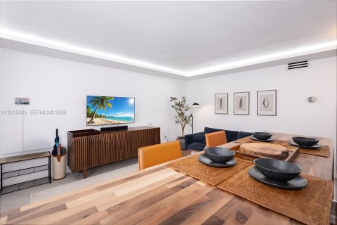 Apartment in Miami Beach, Florida 1 bedroom, 54.81 sq.m. № 2153811 - photo 5