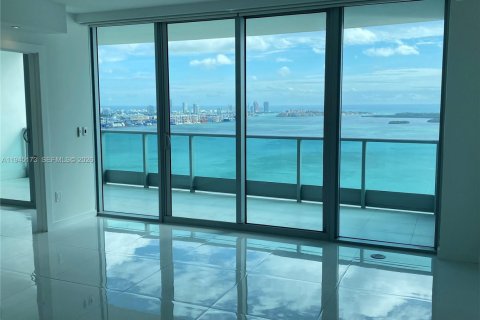 Condominio en venta en Miami, Florida, 3 dormitorios, 197.88 m2 № 2003019 - foto 1