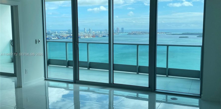 Condominio en Miami, Florida, 3 dormitorios  № 2003019