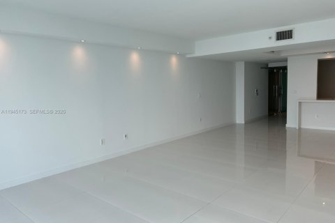 Condominio en venta en Miami, Florida, 3 dormitorios, 197.88 m2 № 2003019 - foto 14