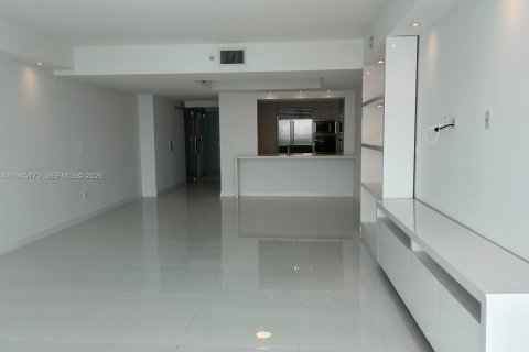 Condominio en venta en Miami, Florida, 3 dormitorios, 197.88 m2 № 2003019 - foto 7