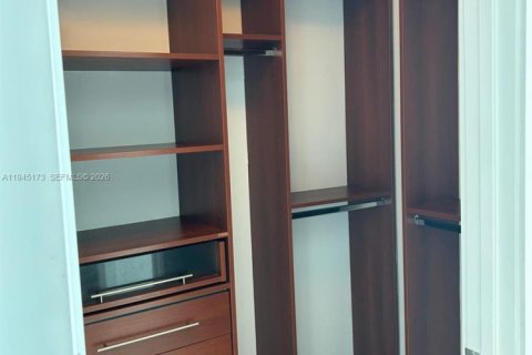 Condominio en venta en Miami, Florida, 3 dormitorios, 197.88 m2 № 2003019 - foto 12