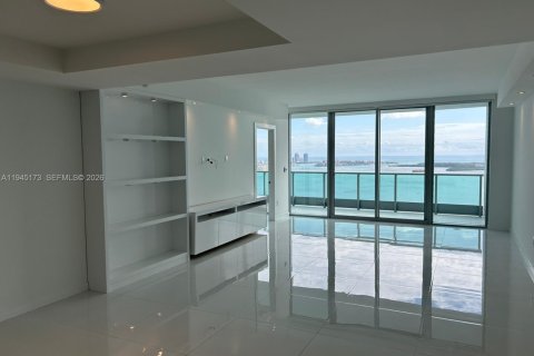 Condominio en venta en Miami, Florida, 3 dormitorios, 197.88 m2 № 2003019 - foto 3