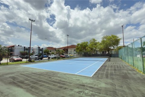 Condo in Miami, Florida, 2 bedrooms  № 1857334 - photo 20