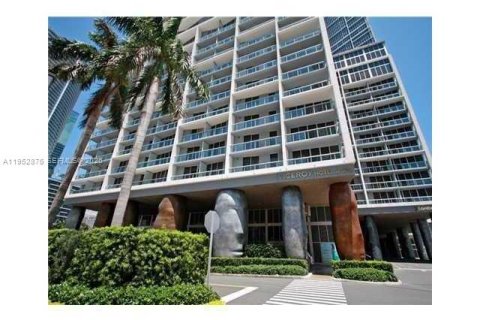 Снять в аренду кондоминиум в Майами, Флорида 1 спальня, 75.81м2, № 2010826 - фото 2