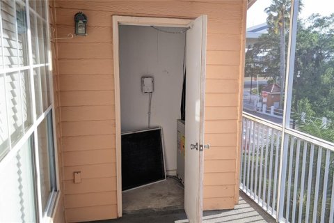 Condo in Tampa, Florida, 1 bedroom  № 1796613 - photo 24