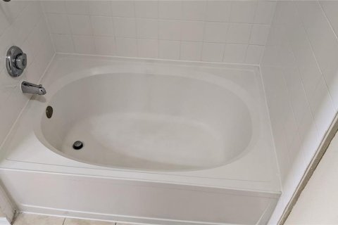 Condo in Tampa, Florida, 1 bedroom  № 1796613 - photo 19