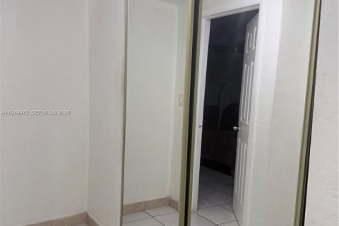 Copropriété à vendre à North Miami, Floride: 3 chambres, 110.18 m2 № 2153055 - photo 15