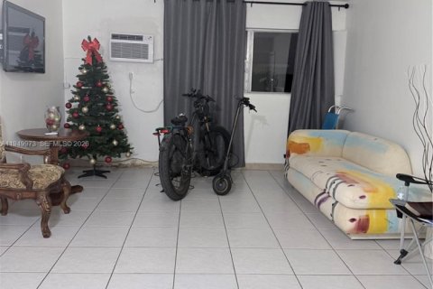 Copropriété à vendre à North Miami, Floride: 3 chambres, 110.18 m2 № 2153055 - photo 6