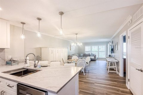 Condominio en alquiler en Sarasota, Florida, 1 dormitorio, 70.23 m2 № 2105676 - foto 15
