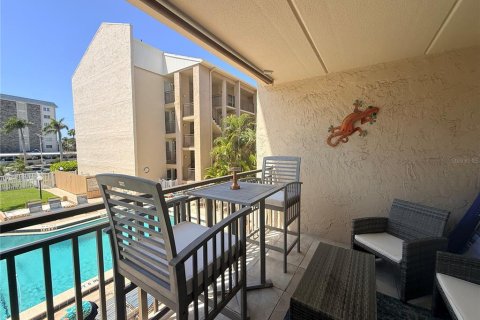Condominio en alquiler en Sarasota, Florida, 1 dormitorio, 70.23 m2 № 2105676 - foto 2