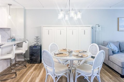 Condominio en alquiler en Sarasota, Florida, 1 dormitorio, 70.23 m2 № 2105676 - foto 17