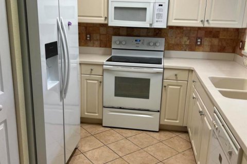 Townhouse in Riviera Beach, Florida 3 bedrooms, 139.35 sq.m. № 2191959 - photo 2