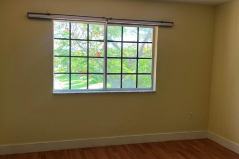 Townhouse in Riviera Beach, Florida 3 bedrooms, 139.35 sq.m. № 2191959 - photo 6