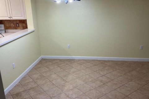 Townhouse in Riviera Beach, Florida 3 bedrooms, 139.35 sq.m. № 2191959 - photo 3