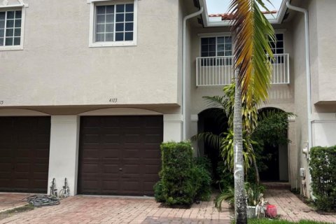 Townhouse in Riviera Beach, Florida 3 bedrooms, 139.35 sq.m. № 2191959