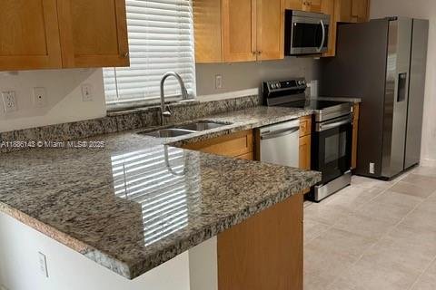 Villa ou maison à louer à Doral, Floride: 4 chambres, 183.39 m2 № 1932253 - photo 4
