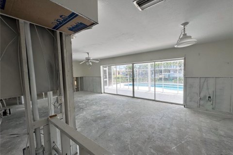 House in Holmes Beach, Florida 3 bedrooms, 205.41 sq.m. № 1574980 - photo 16