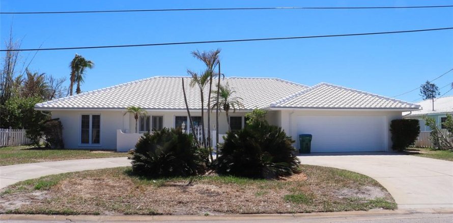 House in Holmes Beach, Florida 3 bedrooms, 205.41 sq.m. № 1574980