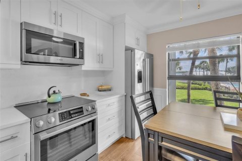 Condominio en venta en Marco Island, Florida, 1 dormitorio, 75.16 m2 № 2093060 - foto 6