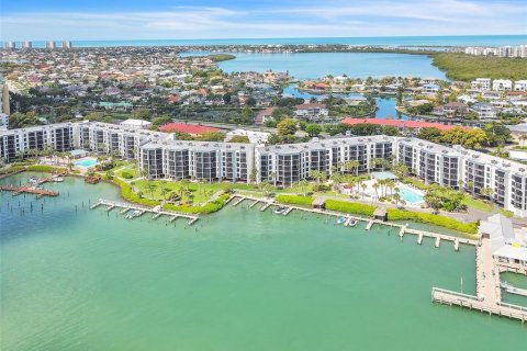 Condominio en venta en Marco Island, Florida, 1 dormitorio, 75.16 m2 № 2093060 - foto 25
