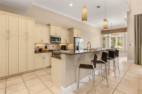 Купить виллу или дом в Киссимми, Флорида 3 комнаты, 306.02м2, № 2406852 - фото 17