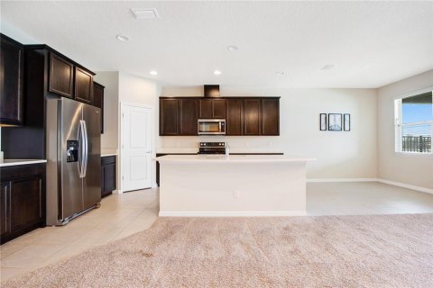 House in Winter Garden, Florida 4 bedrooms, 228.91 sq.m. № 1840452 - photo 6