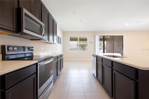House in Winter Garden, Florida 4 bedrooms, 228.91 sq.m. № 1840452 - photo 9