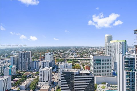 Снять в аренду кондоминиум в Майами, Флорида 1 спальня, 82.22м2, № 1988506 - фото 17