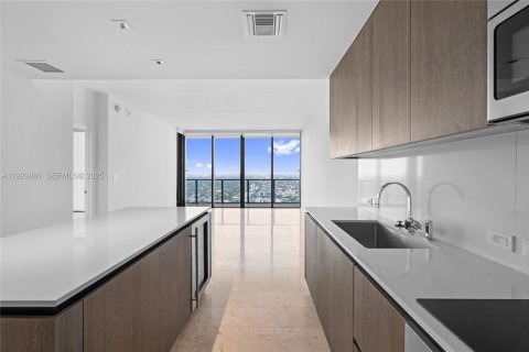 Снять в аренду кондоминиум в Майами, Флорида 1 спальня, 82.22м2, № 1988506 - фото 29